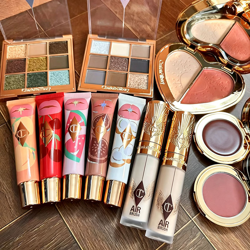 Ombretto di Lusso CT Brand, 9  - Luxury Skincare Products recensione e prezzo
