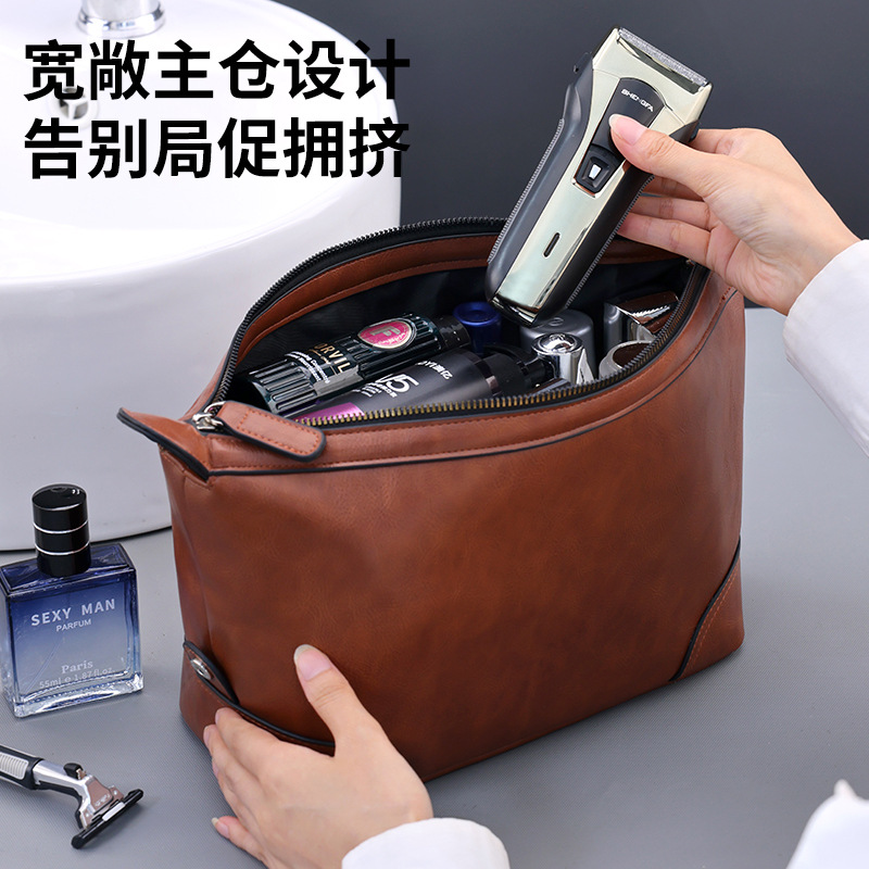 Borsa da Toilette Portatile di - Luxury Skincare Men recensione e prezzo